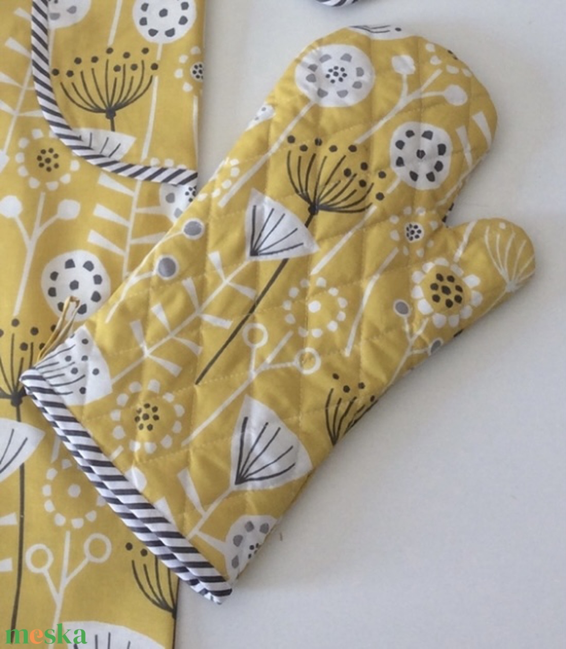Konyharuha szett pitypang mintával - otthon & életmód - konyhafelszerelés, tálalás - konyhai textil - konyharuha & törlőkendő - Meska.hu Konyharuha szett pitypang mintával - otthon & életmód - konyhafelszerelés, tálalás - konyhai textil - konyharuha & törlőkendő - Meska.hu