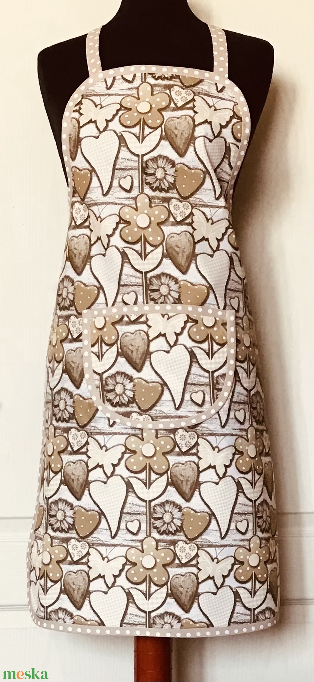 Tányéralátét szivecske - virág mintás  - otthon & életmód - konyhafelszerelés, tálalás - tálalás - tányér- és poháralátét - Meska.hu