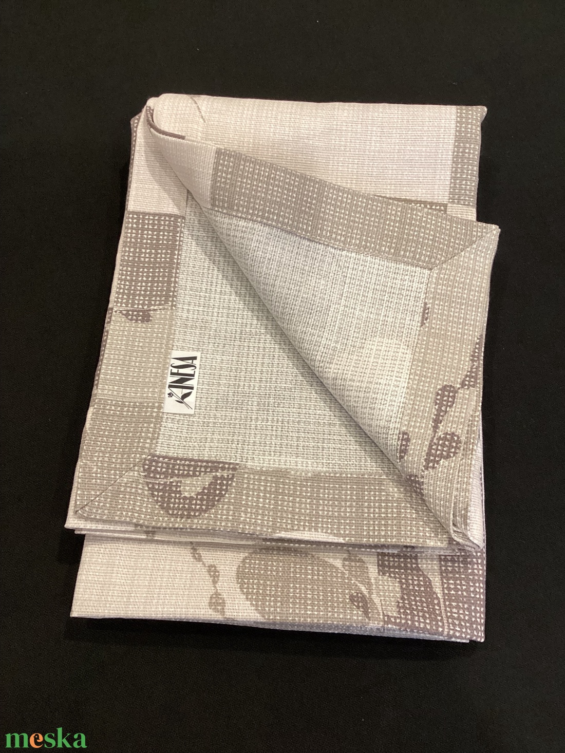 Asztalterítő bézs szín világ  - otthon & életmód - lakástextil - abrosz, terítő - étkezőabrosz - Meska.hu