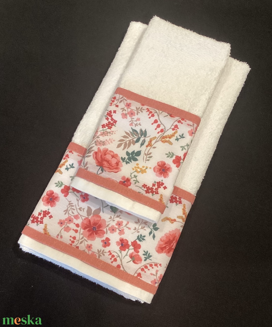 Törölköző szett virág díszítéssel - otthon & életmód - fürdőszoba - törölköző - Meska.hu