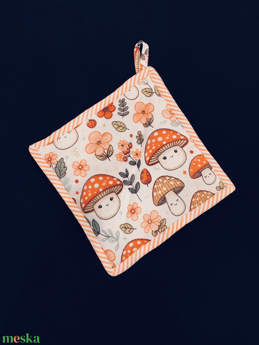 Edényfogó gomba mintás - otthon & életmód - konyhafelszerelés, tálalás - konyhai textil - edényfogó & edényfedő - Meska.hu