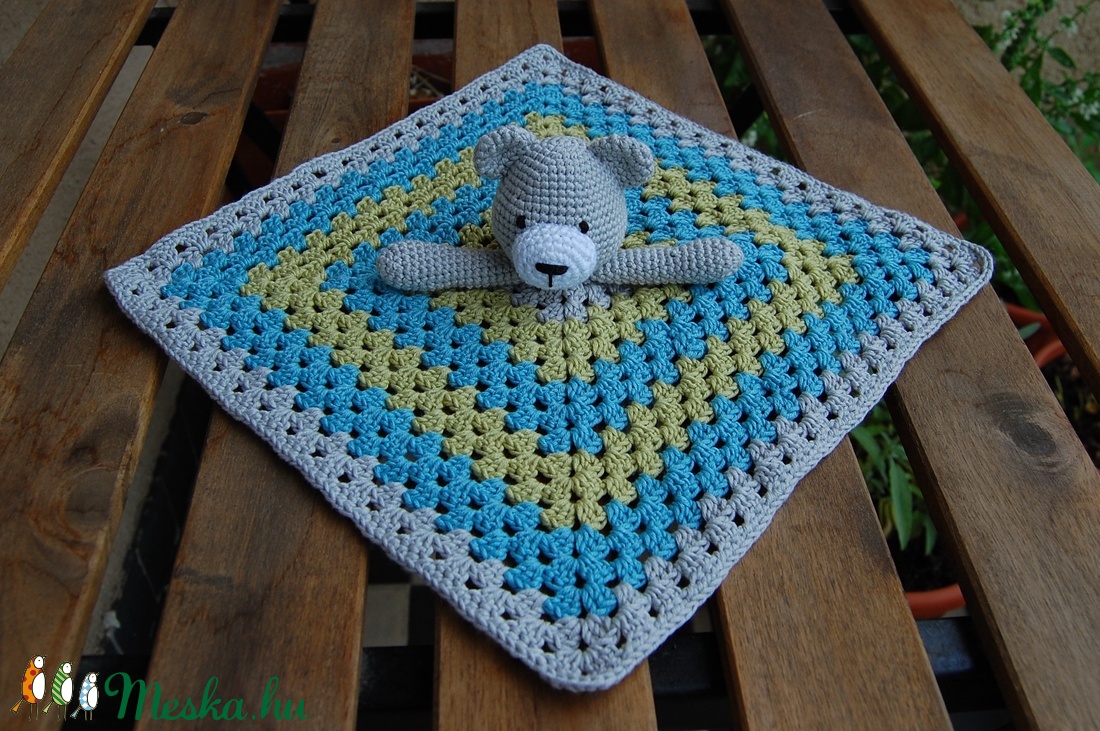 Horgolt macis szundikendő - játék & sport - Meska.hu