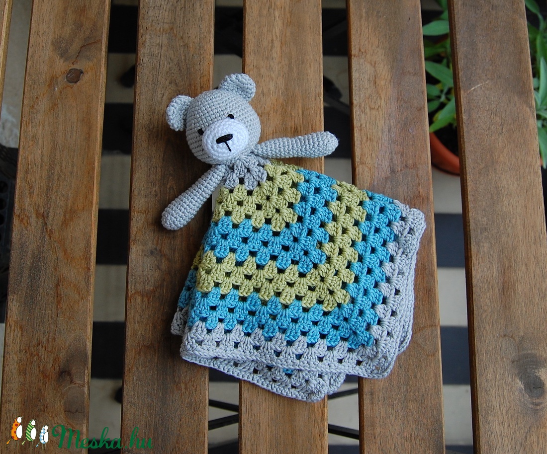 Horgolt macis szundikendő - játék & sport - Meska.hu