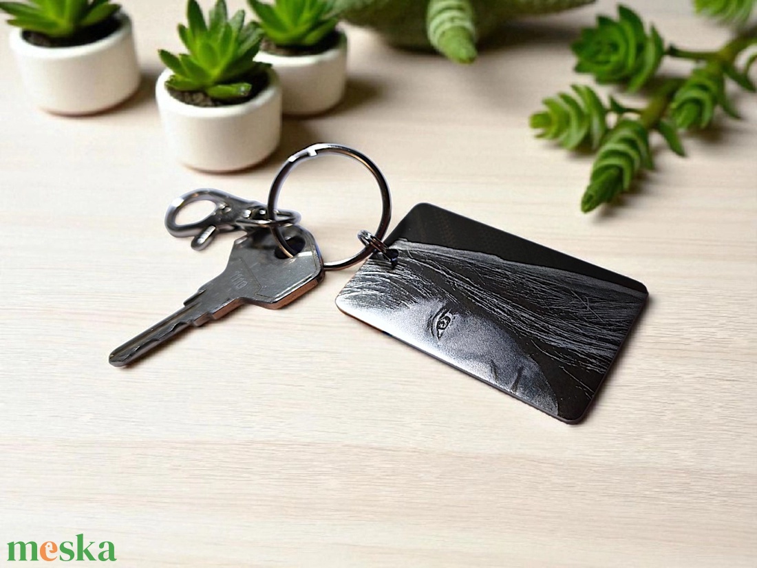 Fényképpel gravírozott fém kulcstartó - táska & tok - kulcstartó & táskadísz - kulcstartó - Meska.hu