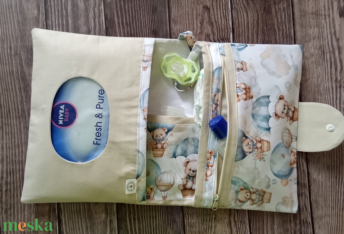 Pelenkatartó táska + egészségügyi kiskönyv borító - játék & sport - babalátogató ajándékcsomag - Meska.hu