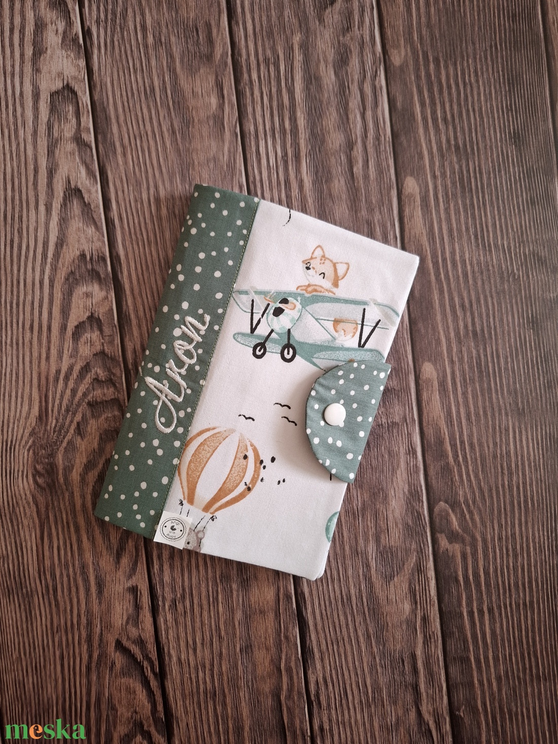 Pelenkatartó táska + egészségügyi kiskönyv borító - baba - mama - pelenkázó neszeszer, pelenkatartó - Meska.hu