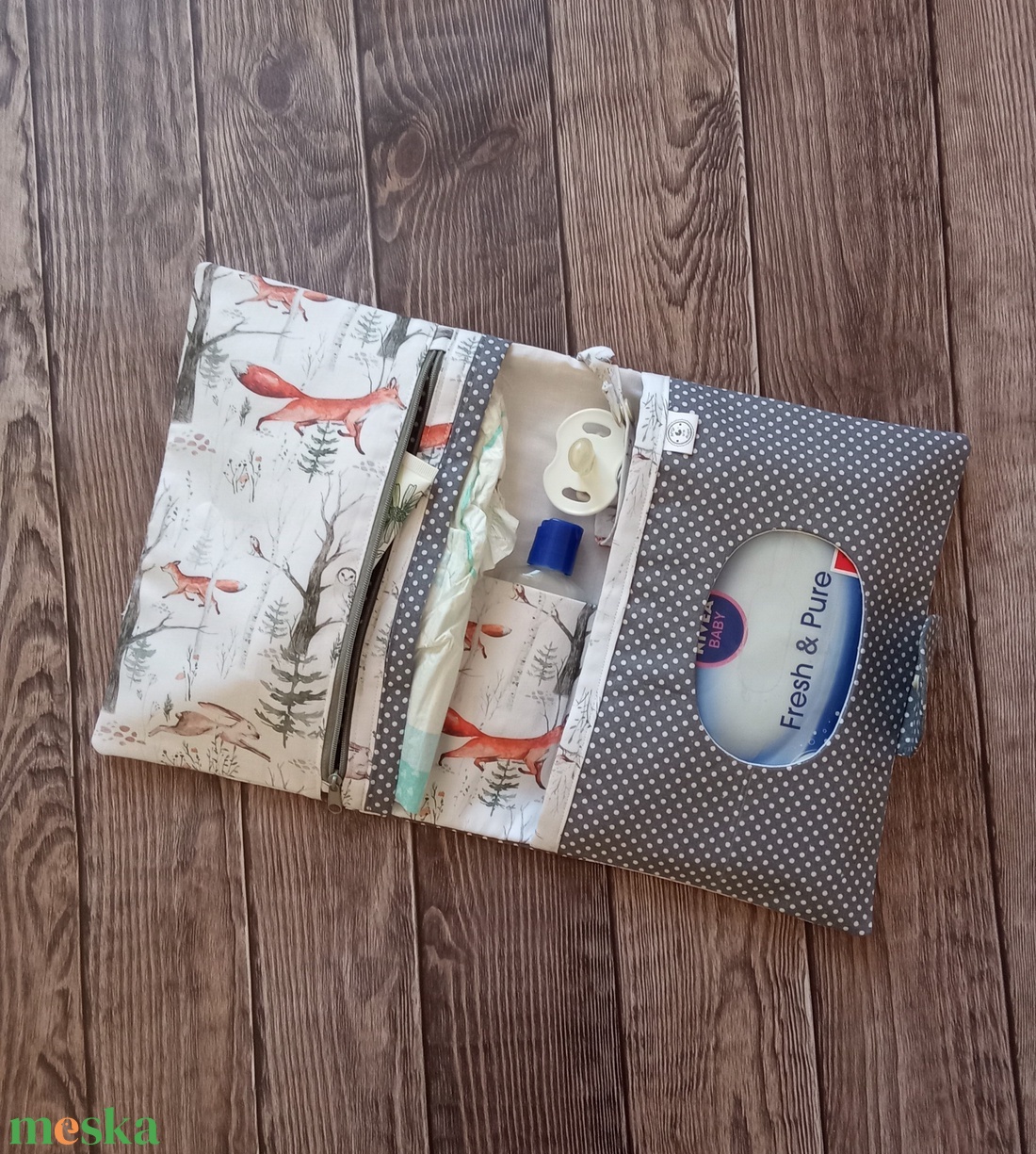 Pelenkatartó táska + egészségügyi kiskönyv borító - játék & sport - babalátogató ajándékcsomag - Meska.hu