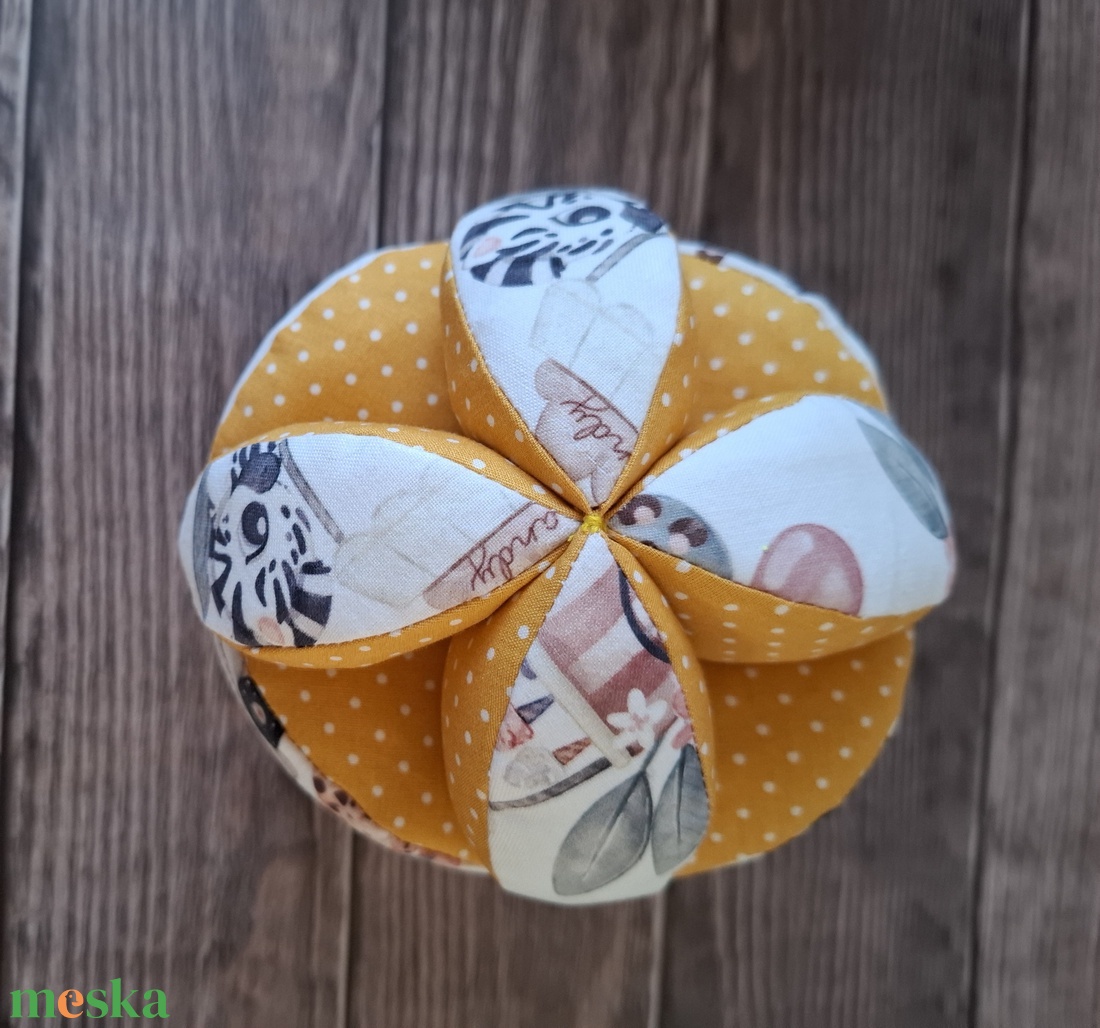 Montessori fejlesztő labda - szétszedhető - játék & sport - 3 éves kor alattiaknak - babalabda - Meska.hu