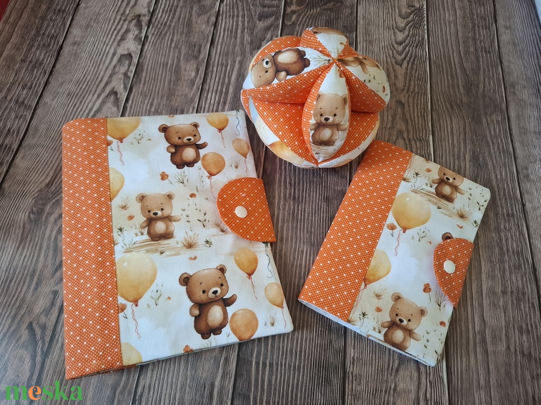  Pelenkatartó táska + egészségügyi kiskönyv borító - baba - mama - pelenkázó, babafürdető kellékek - pelenkázó szett - Meska.hu