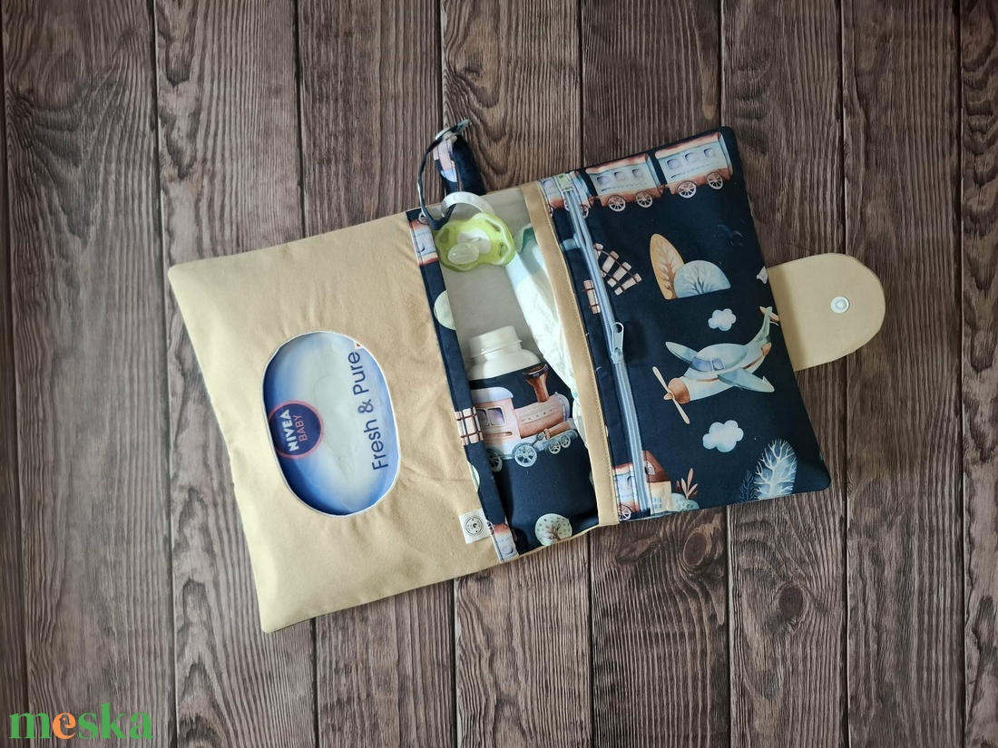 Pelenkatartó táska / pelenkázó neszeszer / pelenkázó táska / pelenkatáska - baba - mama - pelenkázó, babafürdető kellékek - pelenkázó neszeszer, pelenkatartó - Meska.hu