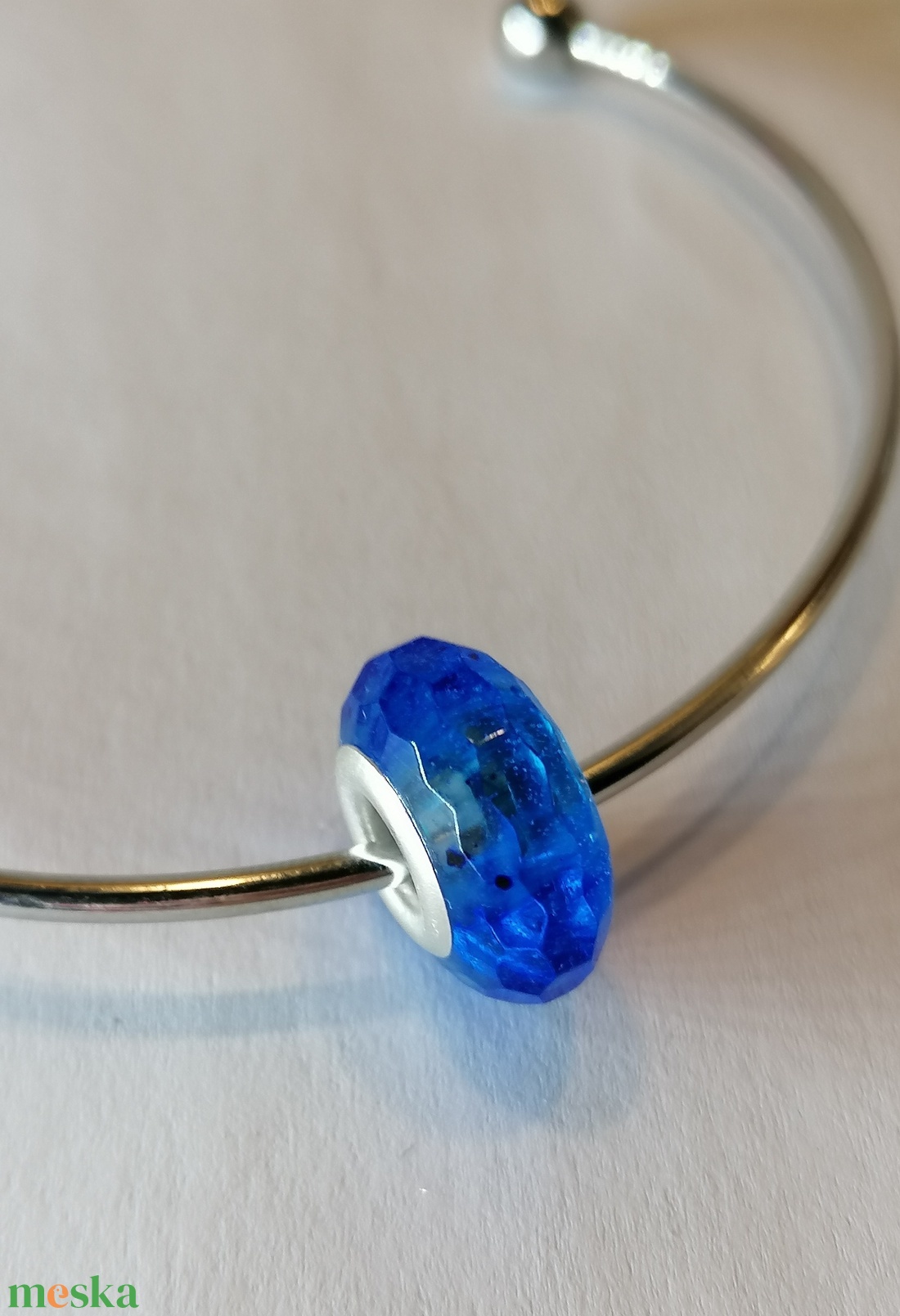 Pandora stílusú fazettált charm sötétkék üveghatású - ékszer - karkötő - charm karkötő - Meska.hu Pandora stílusú fazettált charm sötétkék üveghatású - ékszer - karkötő - charm karkötő - Meska.hu