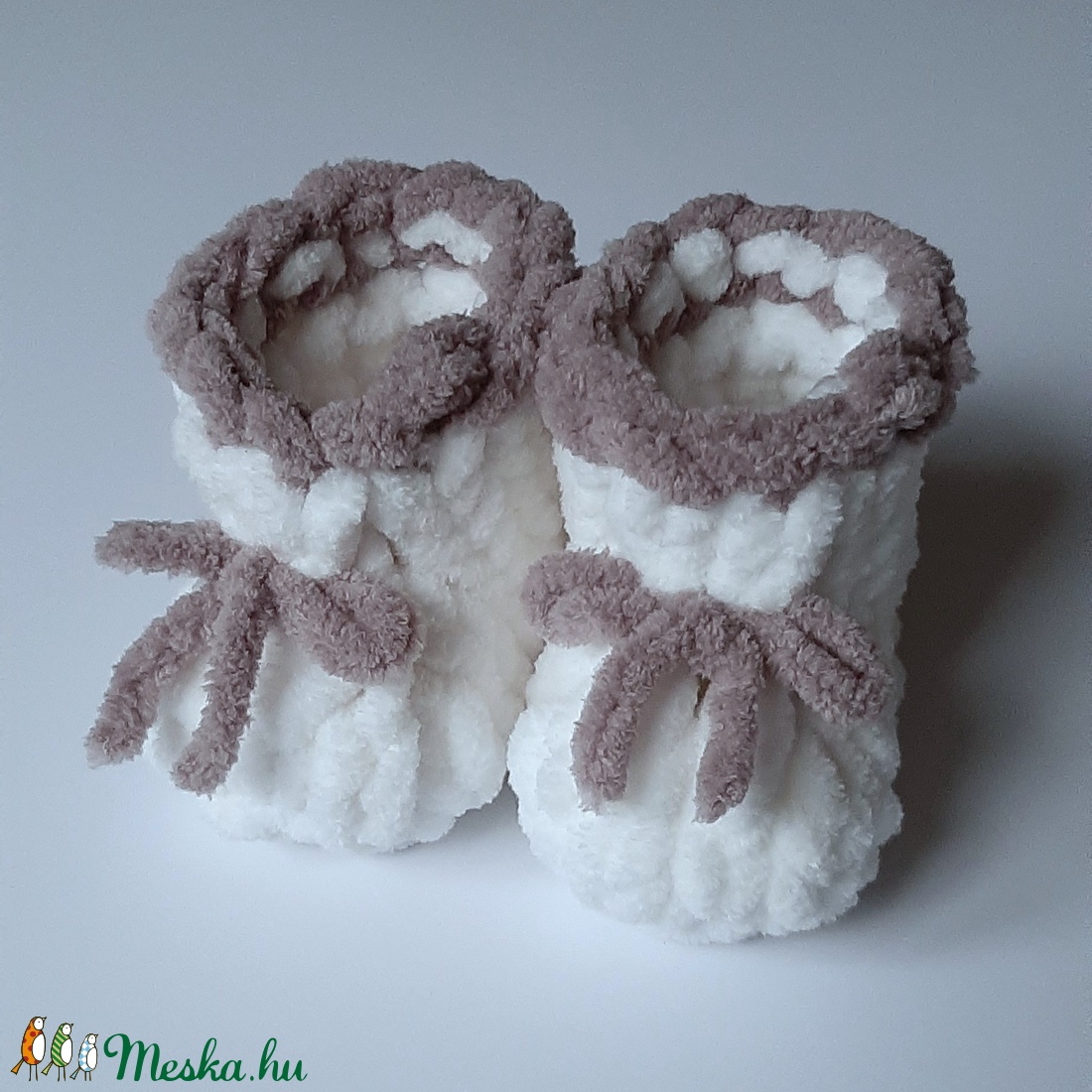 Babacipő pihe-puha fonalból - ruha & divat - babaruha & gyerekruha - babacipő - Meska.hu Babacipő pihe-puha fonalból - ruha & divat - babaruha & gyerekruha - babacipő - Meska.hu