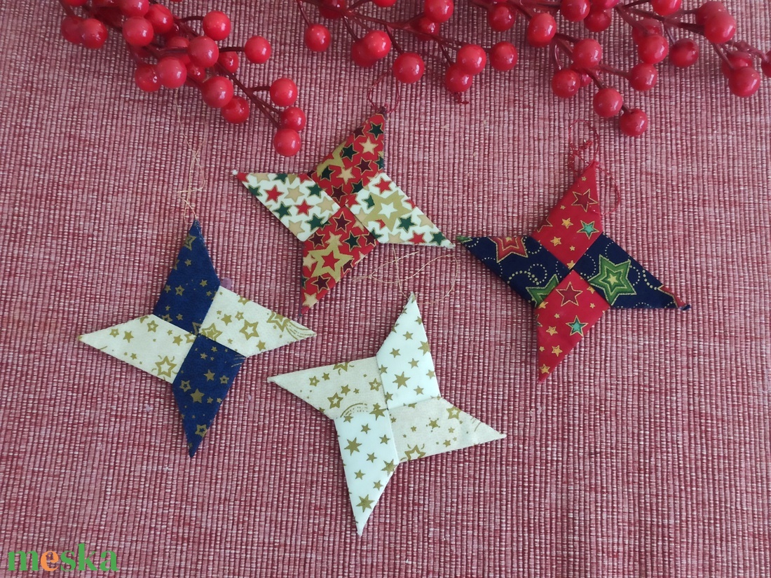 Textil karácsonyi csillag - karácsony - karácsonyi lakásdekoráció - karácsonyfadíszek - Meska.hu