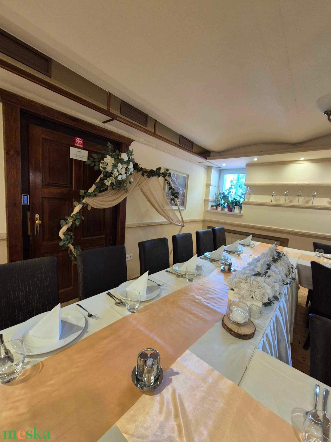 Bérelhető Klasszikus rusztikus esküvői dekoráció - esküvő - dekoráció - helyszíni dekor - Meska.hu