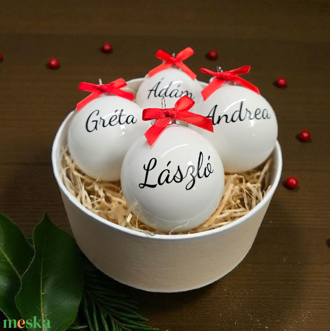 4DB-OS BOX ÜVEGGÖMB MASNIVAL EGYEDI FELIRATTAL 6CM (604gombbox) - karácsony - karácsonyi lakásdekoráció - karácsonyfadíszek - Meska.hu