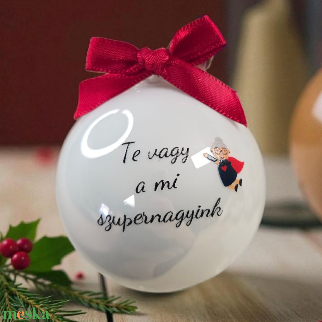 PIKTOGRAMMAL KÉRHETŐ EGYEDI KARÁCSONYI ÜVEGGÖMB SZUPERNAGYI 7 cm (704gomb) - karácsony - karácsonyi lakásdekoráció - karácsonyfadíszek - Meska.hu