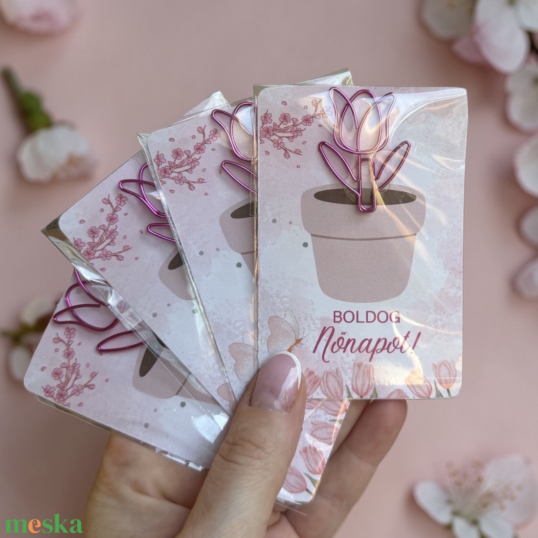 Nőnapi ajándék tulipános gémkapocs  - otthon & életmód - papír, írószer - ajándékozás kellékei - ajándékzsák, csomagolás - Meska.hu