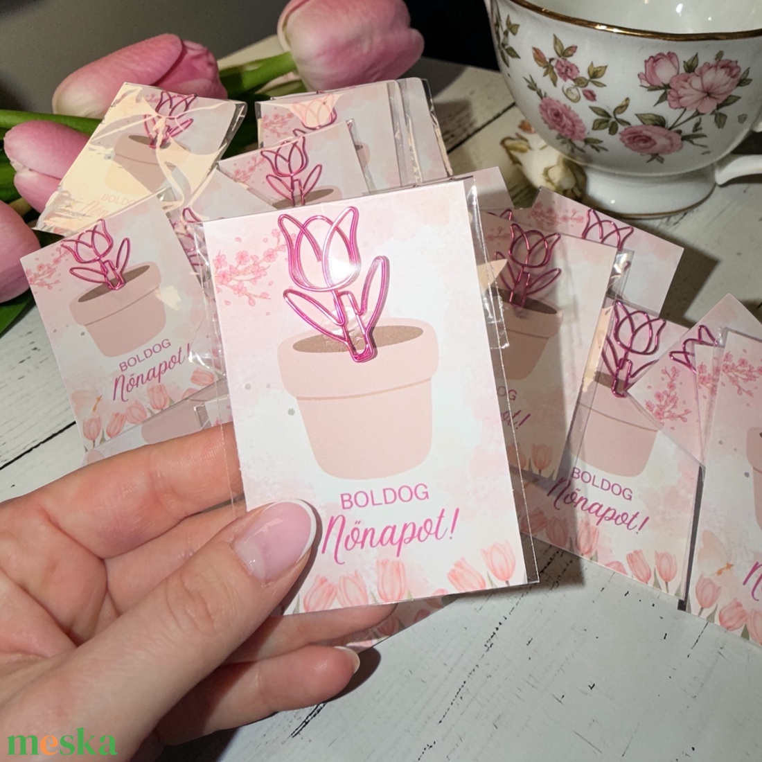 Nőnapi ajándék tulipános gémkapocs  - otthon & életmód - papír, írószer - ajándékozás kellékei - ajándékzsák, csomagolás - Meska.hu