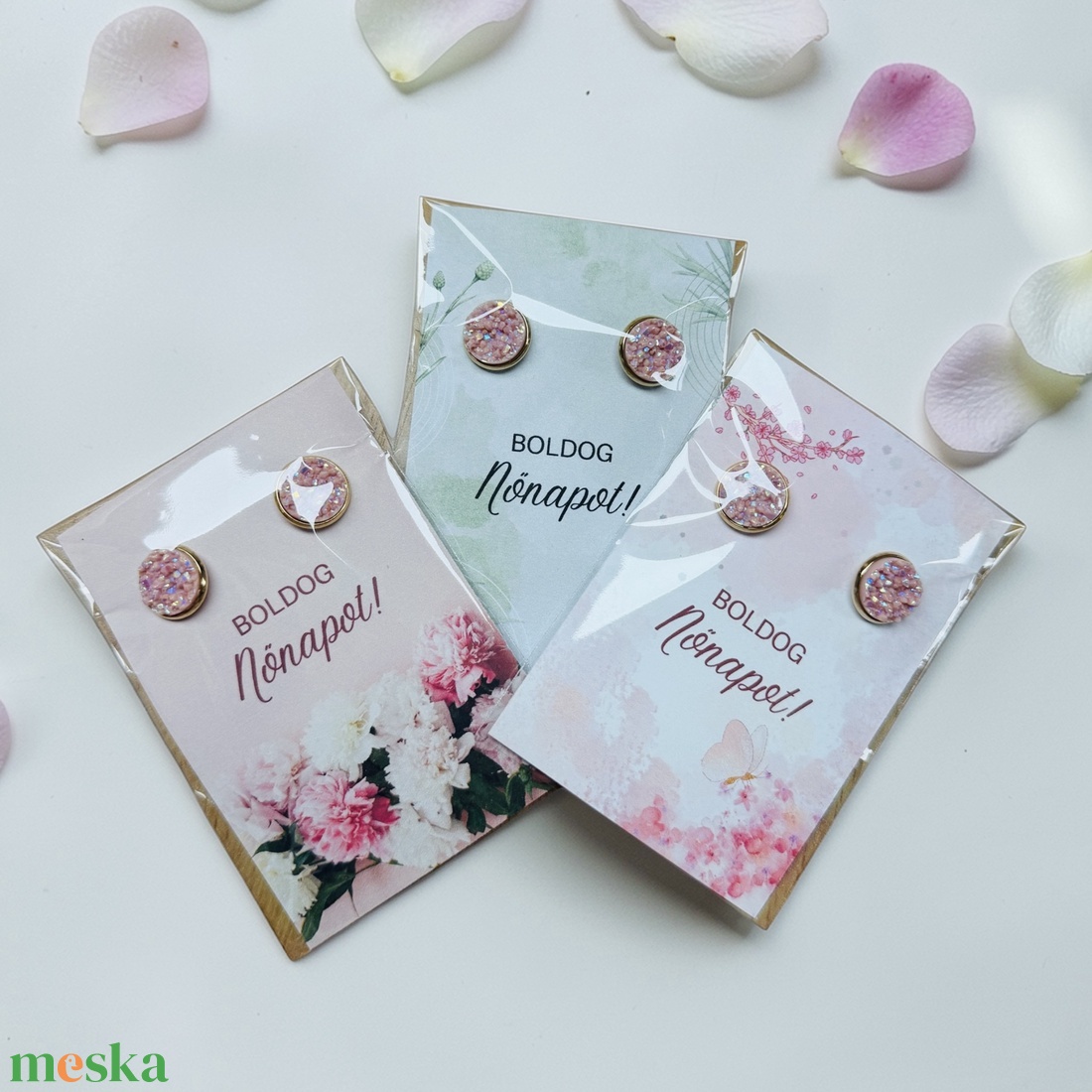 Nőnapi ajándék pötty fülbevalóval - ékszer - fülbevaló - pötty fülbevaló - Meska.hu