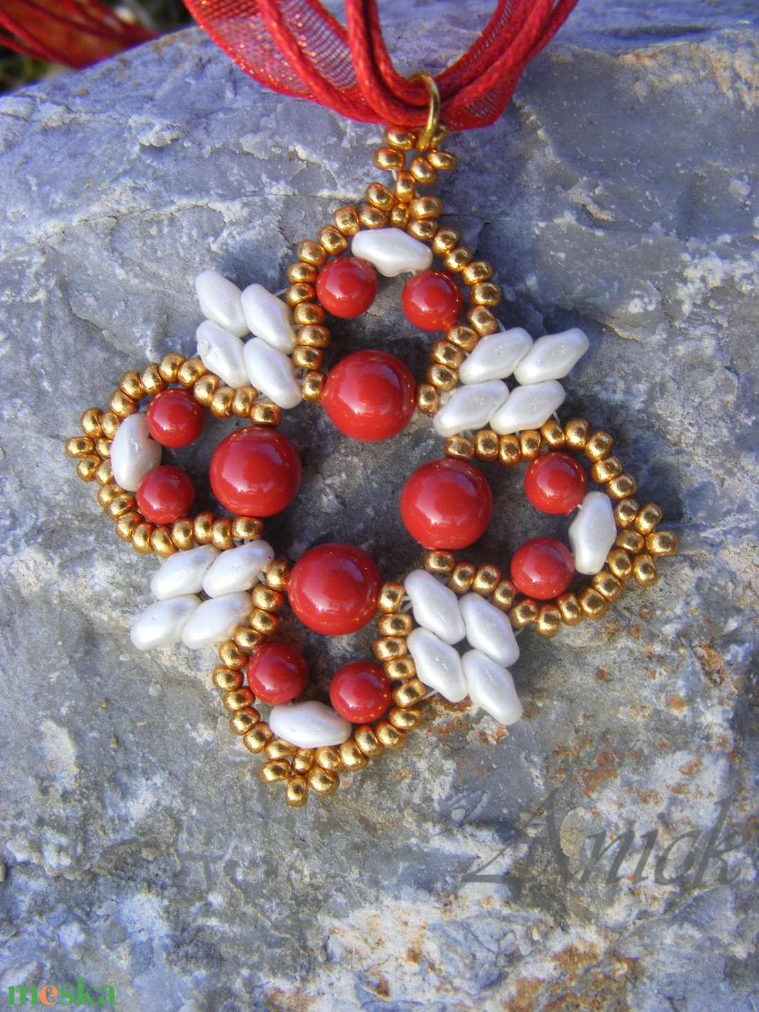 Gyöngy Görög kereszt - piros- fehér - arany - ékszer - nyaklánc - medálos nyaklánc - Meska.hu