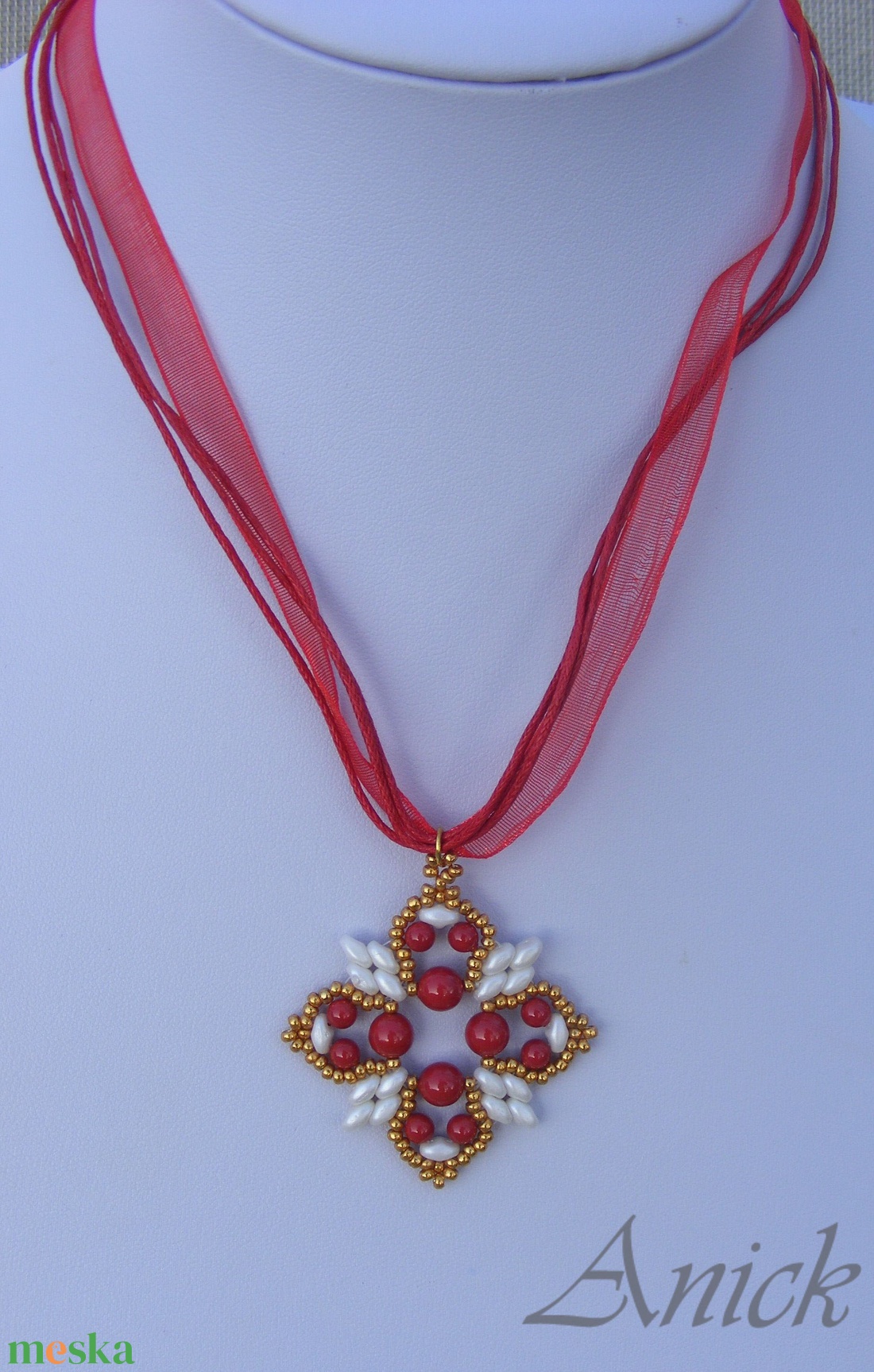 Gyöngy Görög kereszt - piros- fehér - arany - ékszer - nyaklánc - medálos nyaklánc - Meska.hu