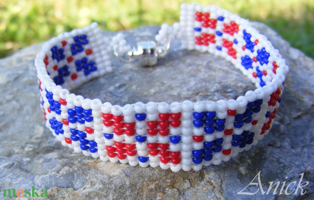 Virágos - palóc mintás gyöngykarkötő - ékszer - karkötő - gyöngyös karkötő - Meska.hu