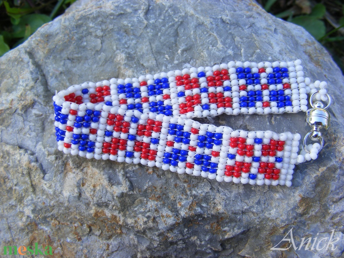 Virágos - palóc mintás gyöngykarkötő - ékszer - karkötő - gyöngyös karkötő - Meska.hu