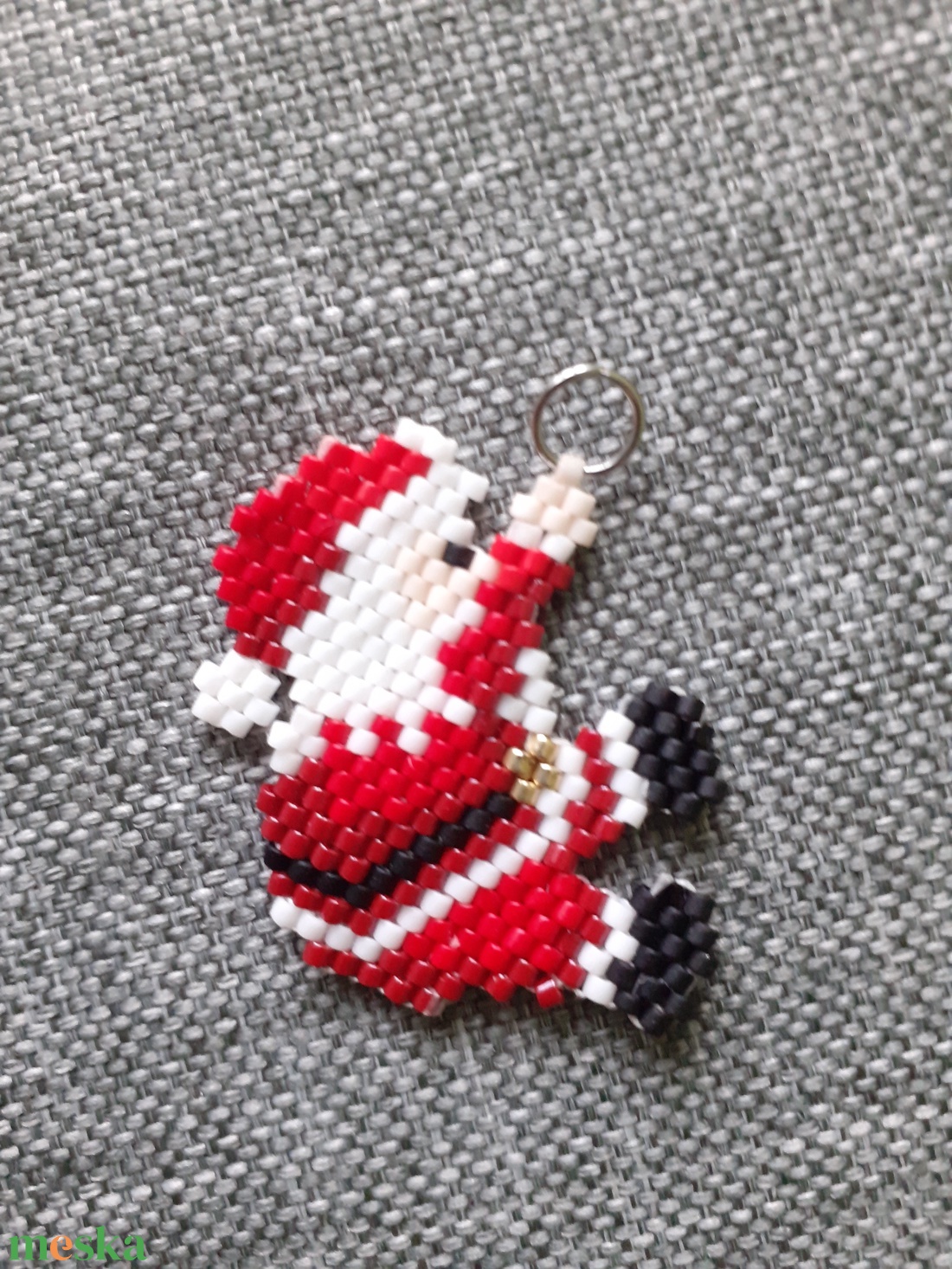 Mikulás - gyöngymedál - ékszer - nyaklánc - medál - Meska.hu