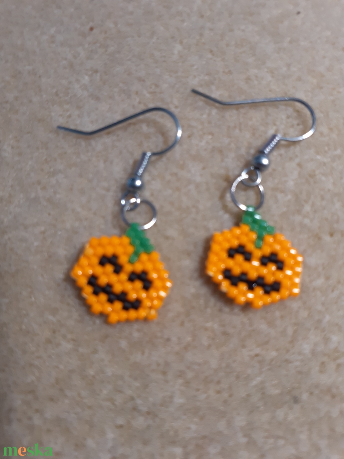 Töklámpás - vidám gyöngyfülbevaló Halloween-ra - otthon & életmód - dekoráció - halloween - halloweeni ékszerek - Meska.hu Töklámpás - vidám gyöngyfülbevaló Halloween-ra - otthon & életmód - dekoráció - halloween - halloweeni ékszerek - Meska.hu