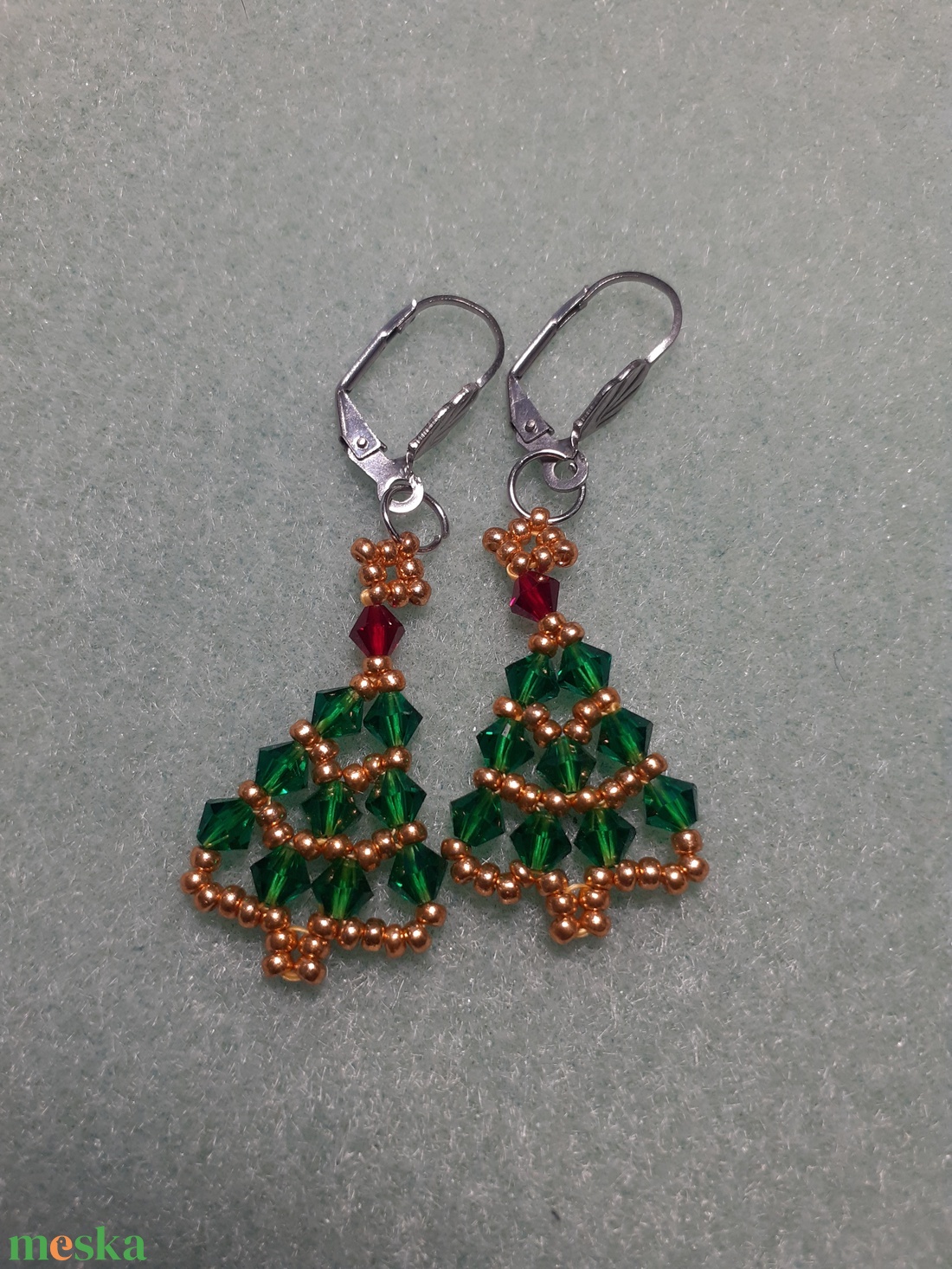 Karácsonyfa- gyöngyfülbevaló - ékszer - fülbevaló - lógó fülbevaló - Meska.hu