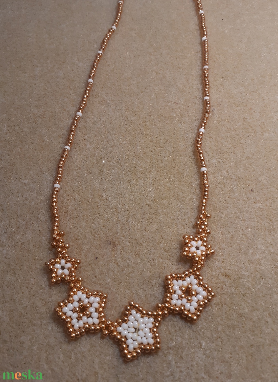 Téli csillagok - gyüngynyaklánc - ékszer - nyaklánc - gyöngyös nyaklánc - Meska.hu