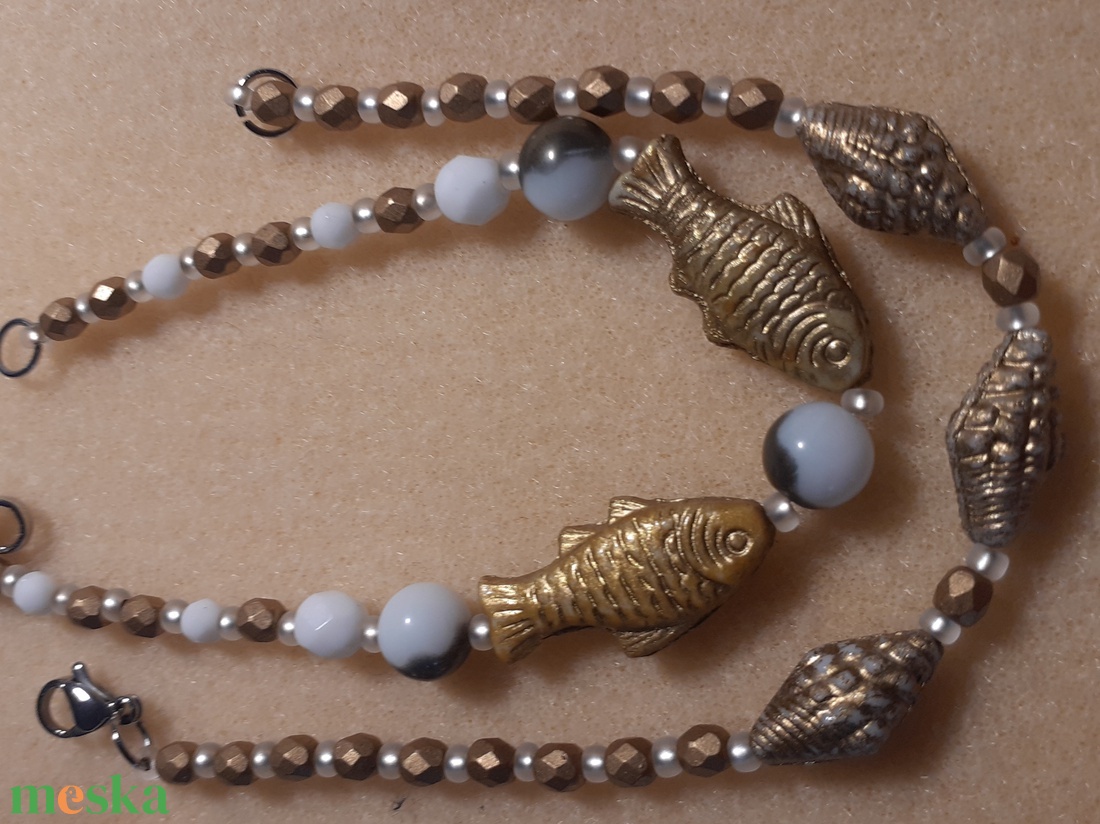 Mesebeli aranyhal - gyöngy karkötőszett - ékszer - karkötő - gyöngyös karkötő - Meska.hu