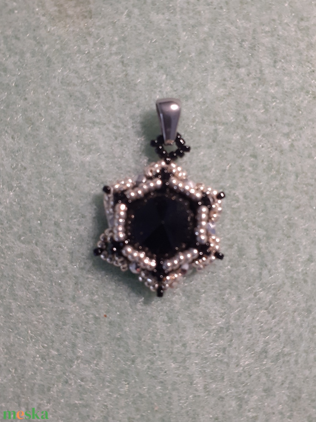 CSillagfény - gyöngymedál - ékszer - nyaklánc - medál - Meska.hu