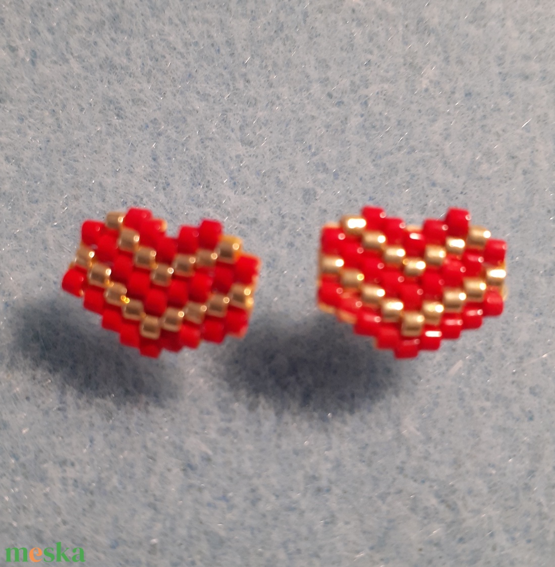 Szivecske - pici gyöngyfülbevaló - ékszer - fülbevaló - pötty fülbevaló - Meska.hu
