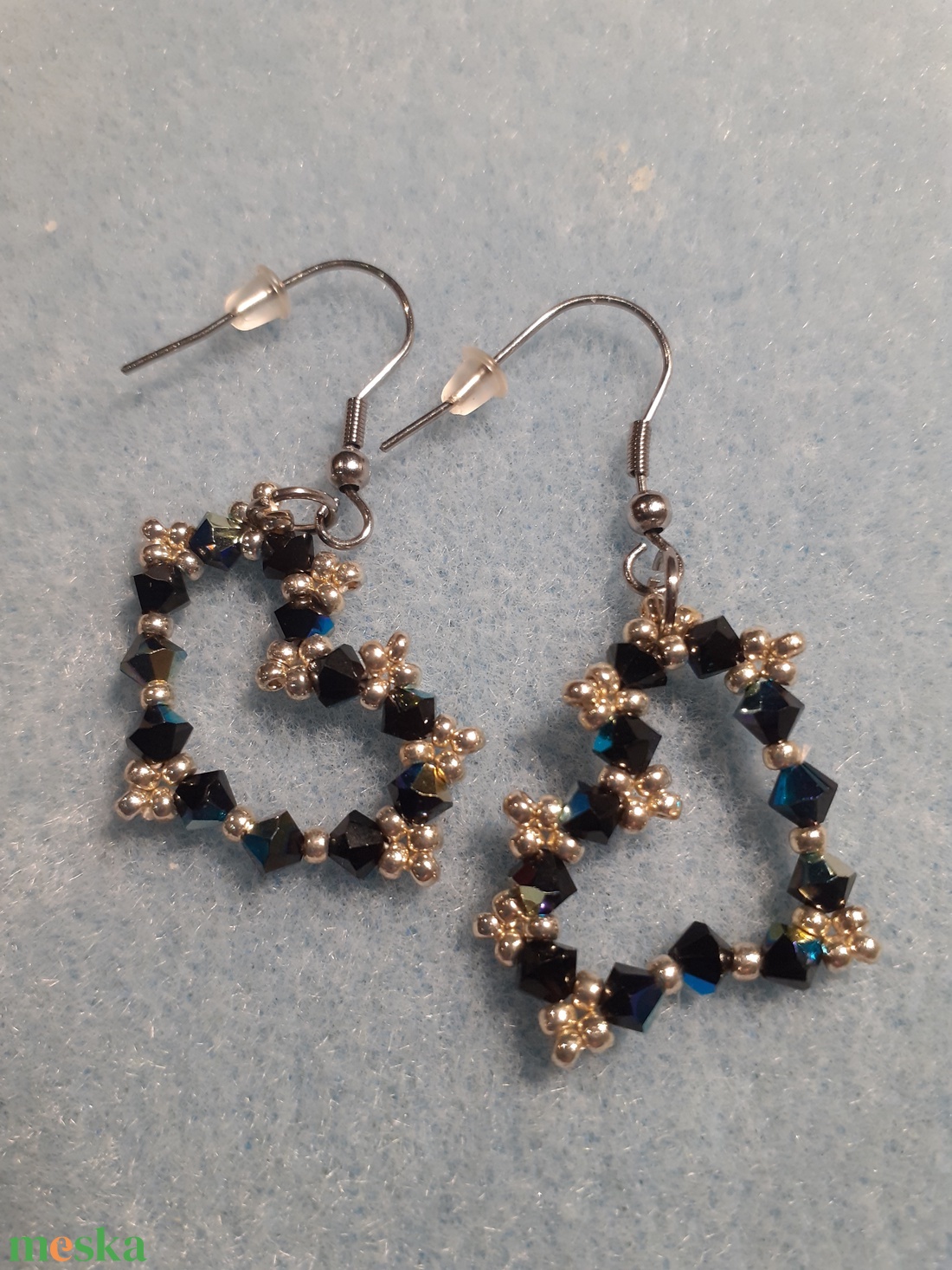 Szivecske -  gyöngyfülbevaló - ékszer - fülbevaló - lógó fülbevaló - Meska.hu