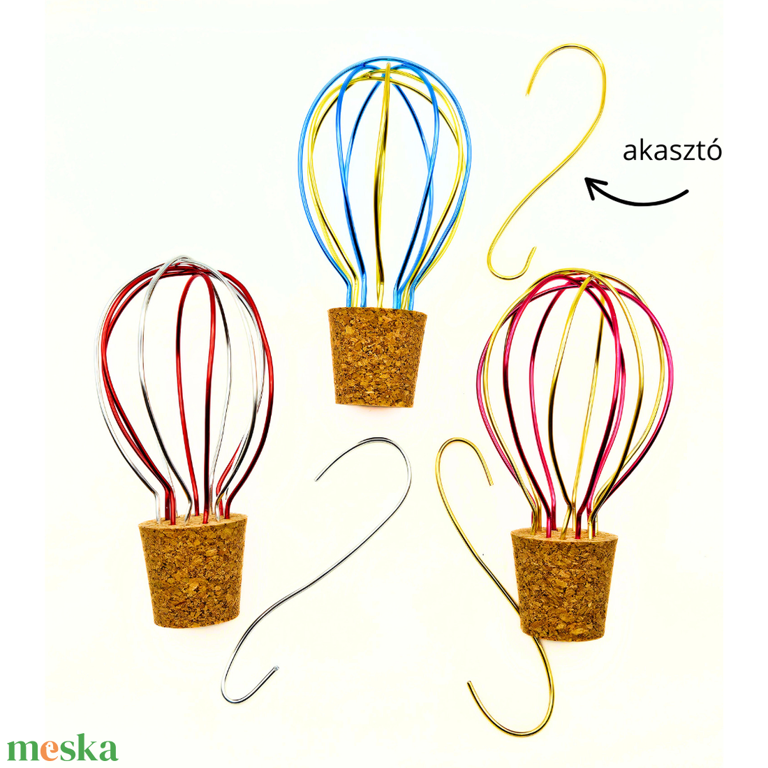 Színes drótból készített hőlégballon alakú karácsonyfadíszek - modern, színes és kreatív karácsonyi dekoráció és ajándék - karácsony - karácsonyi lakásdekoráció - karácsonyfadíszek - Meska.hu Színes drótból készített hőlégballon alakú karácsonyfadíszek - modern, színes és kreatív karácsonyi dekoráció és ajándék - karácsony - karácsonyi lakásdekoráció - karácsonyfadíszek - Meska.hu