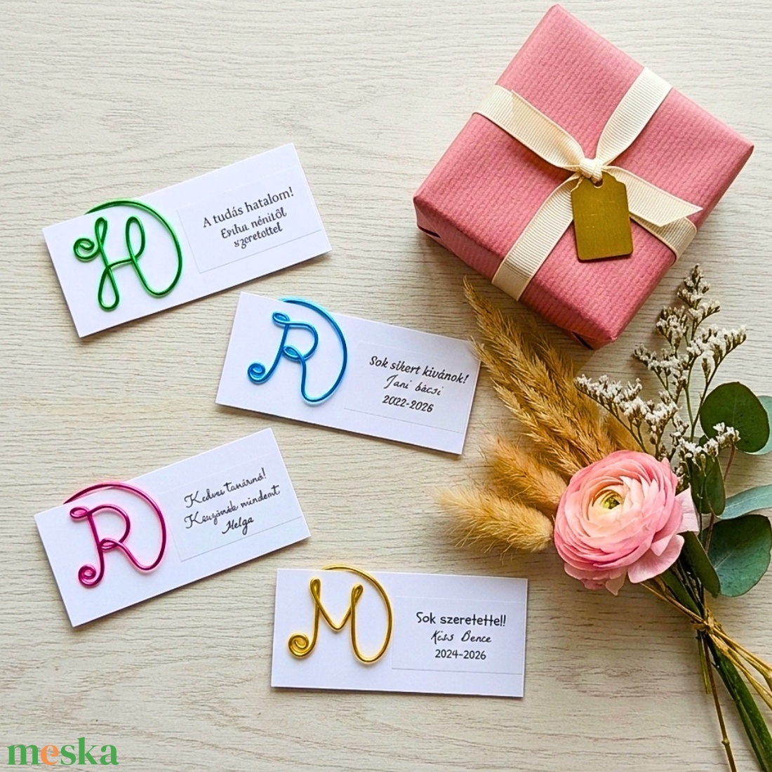 Egyedi monogramos könyvjelző � személyre szóló ballagási ajándék tanároknak, diákoknak - pedagógusnapra, tanévzáróra - könyv & zene - könyvjelző - Meska.hu