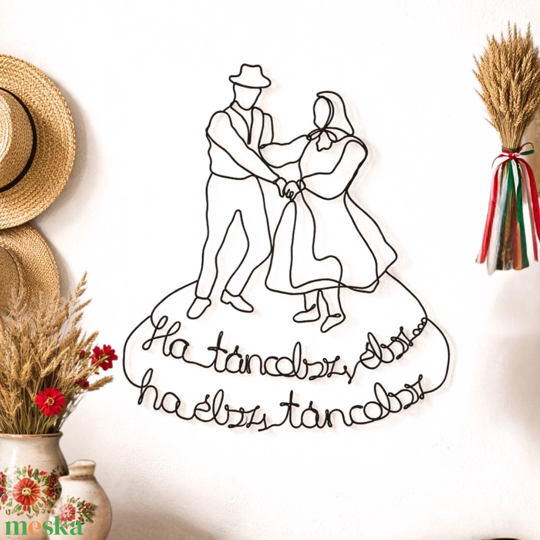 Egyedi néptáncos ajándék - hagyományőrző, népművészeti és motivációs falikép drótból - kézműves, magyar design dekoráció - otthon & életmód - dekoráció - fali és függő dekoráció - függődísz - Meska.hu