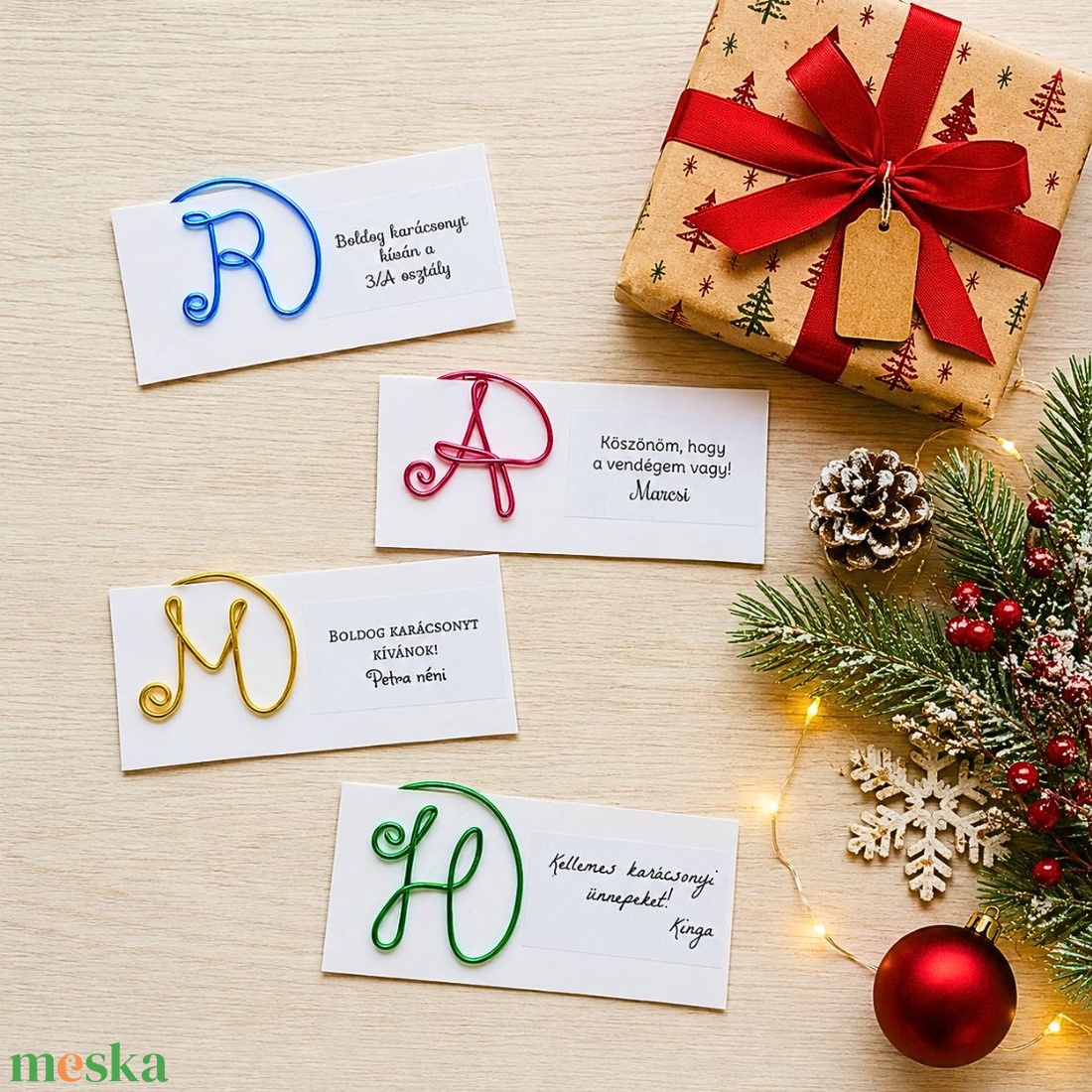Egyedi monogramos könyvjelző karácsonyra � Személyre szóló apró karácsonyi ajándék tanároknak, vendégeknek, diákoknak  - könyv & zene - könyvjelző - Meska.hu