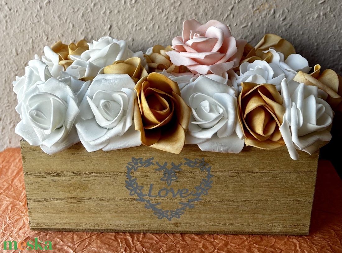 Rózsabox névnapra  - otthon & életmód - dekoráció - virágdísz és tartó - virágbox, virágdoboz - Meska.hu