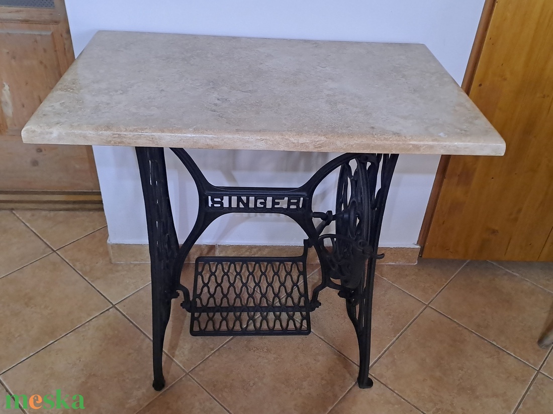 Mrvny vagy üvegasztal singer varrógp lbakon - otthon & életmód - bútor - asztal - Meska.hu