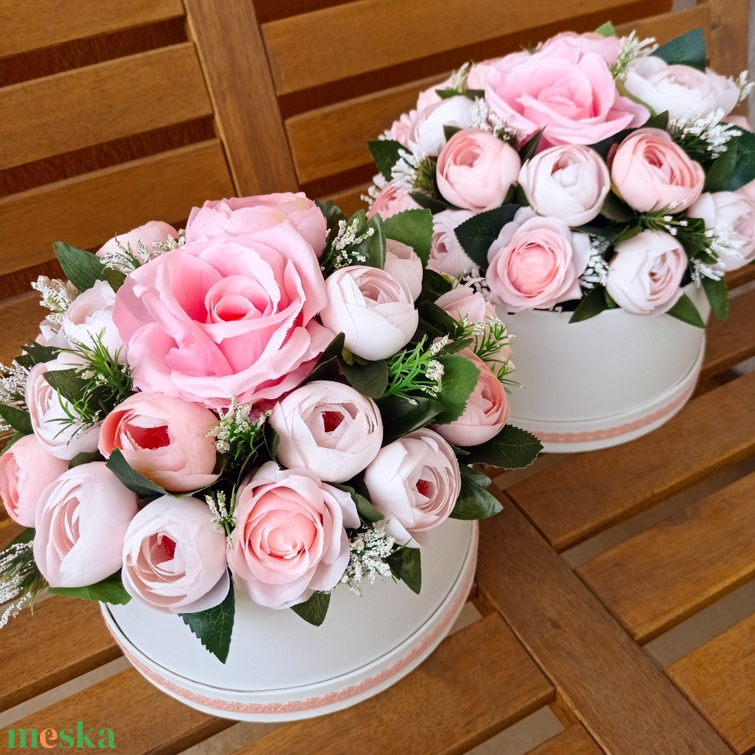 Szülőköszöntő virágdobozok esküvőre élethű selyemvirágokból  - esküvő - emlék & ajándék - szülőköszöntő ajándék - Meska.hu