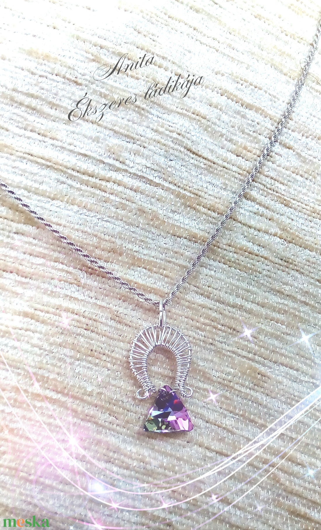 Swarovski háromszög harangformában - ékszer - nyaklánc - medál - Meska.hu Swarovski háromszög harangformában - ékszer - nyaklánc - medál - Meska.hu