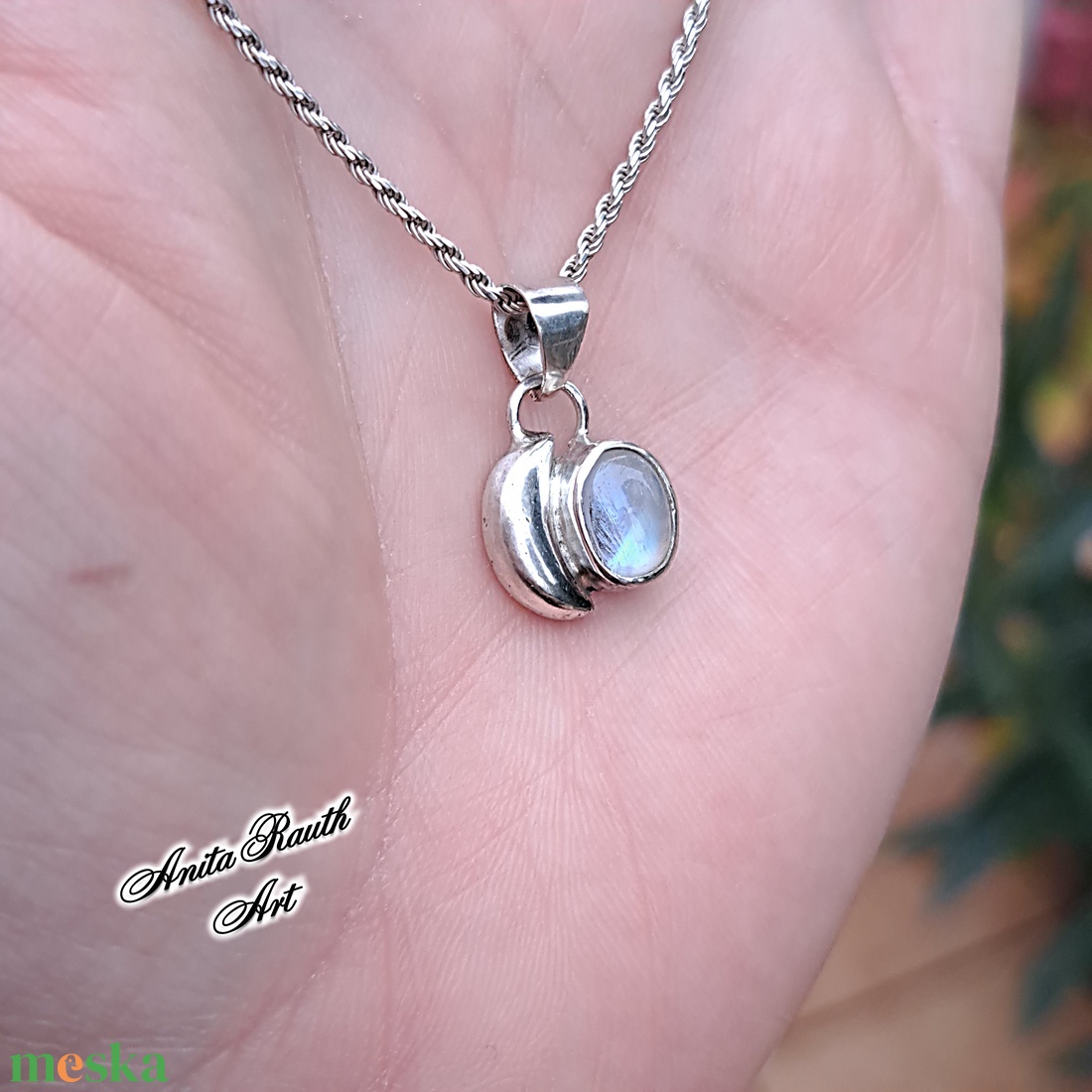 Hold medál holdkővel  - ékszer - nyaklánc - medál - Meska.hu