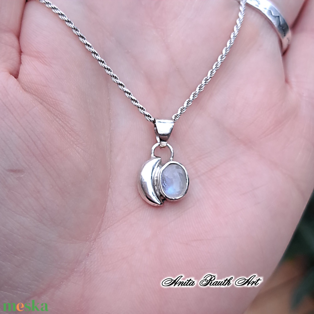 Hold medál holdkővel  - ékszer - nyaklánc - medál - Meska.hu