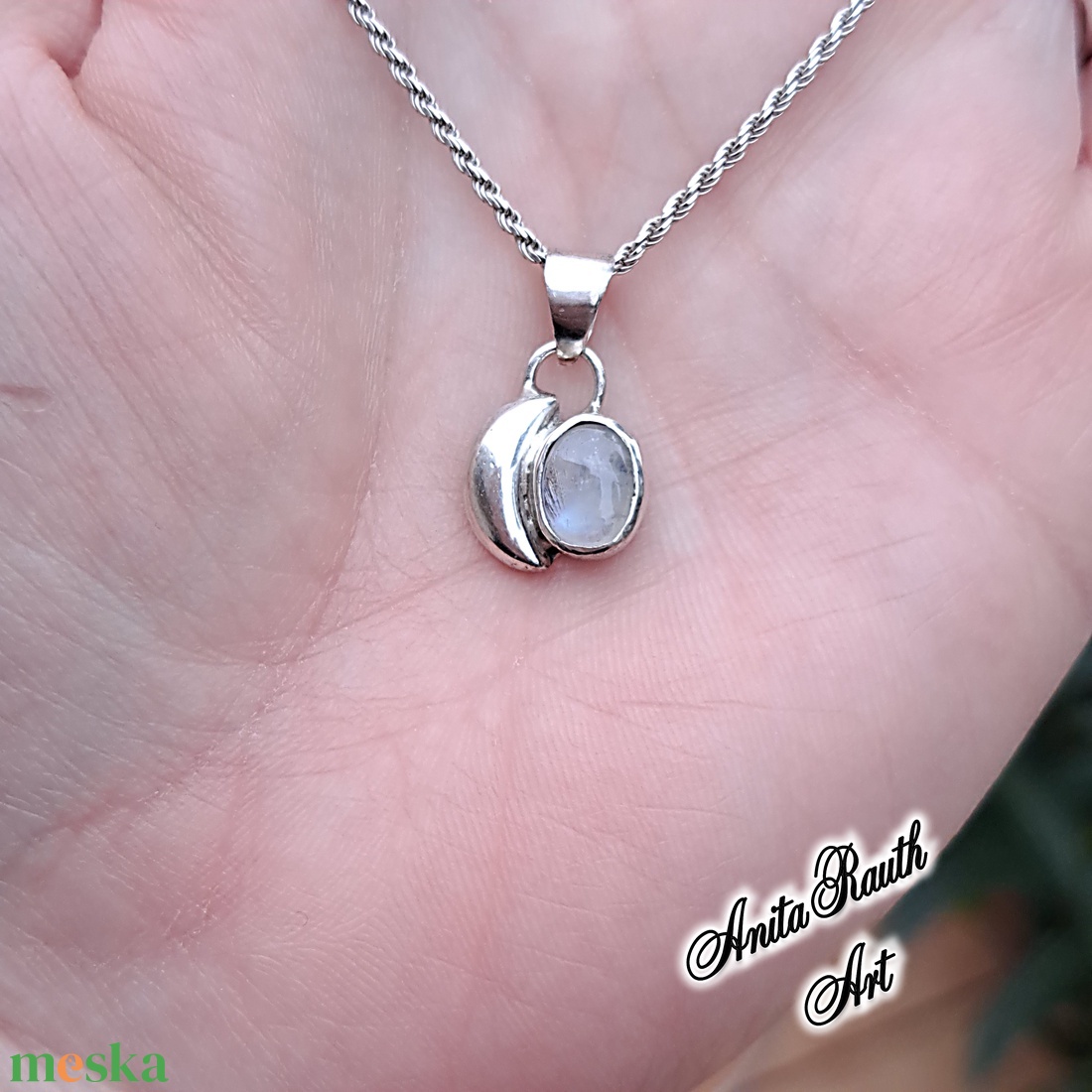 Hold medál holdkővel  - ékszer - nyaklánc - medál - Meska.hu