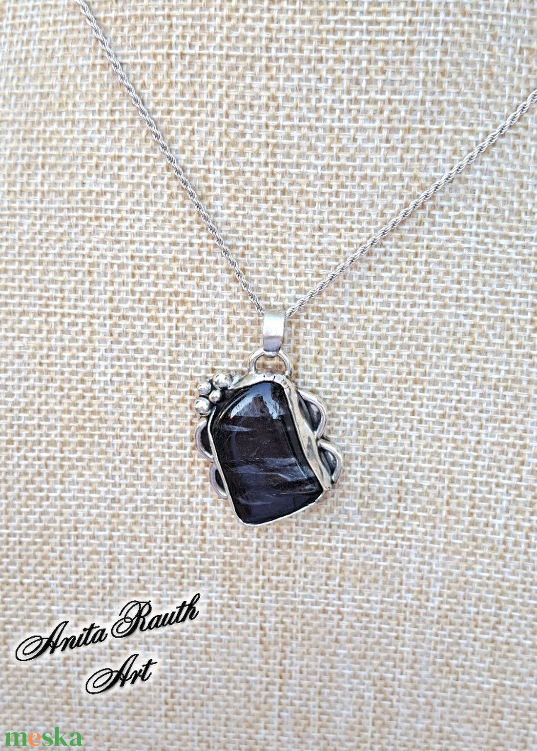 Medál Hiperisztén kővel  - ékszer - nyaklánc - medál - Meska.hu