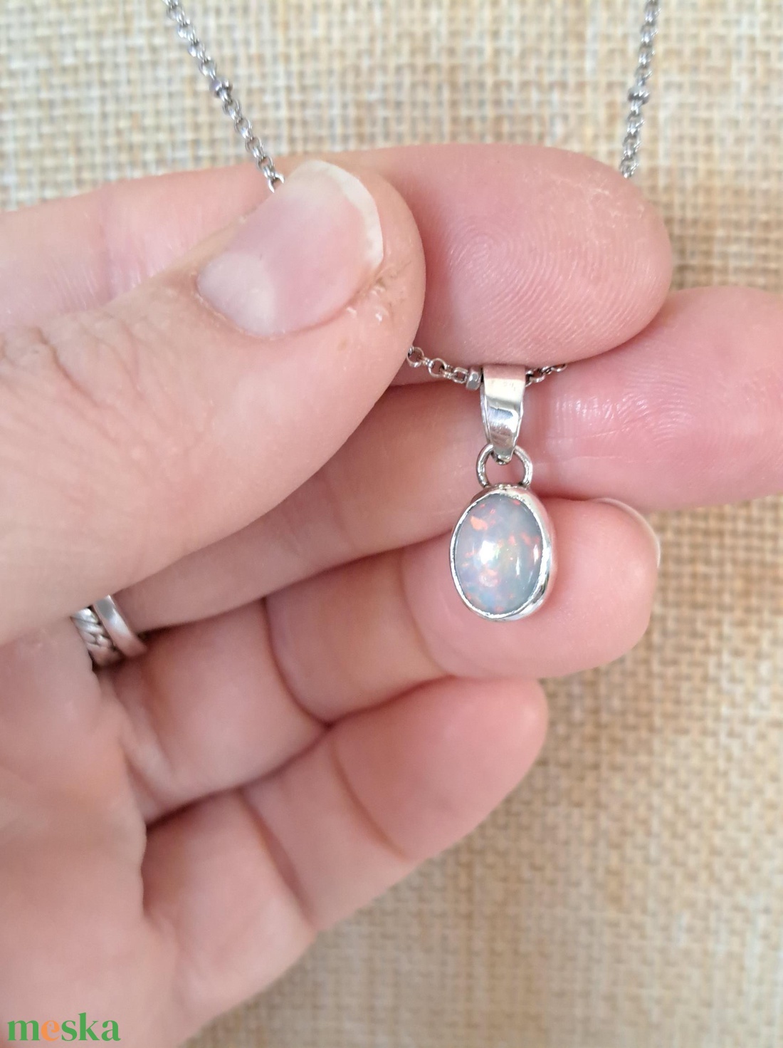 Etióp opál medál - fehér - ékszer - nyaklánc - medál - Meska.hu
