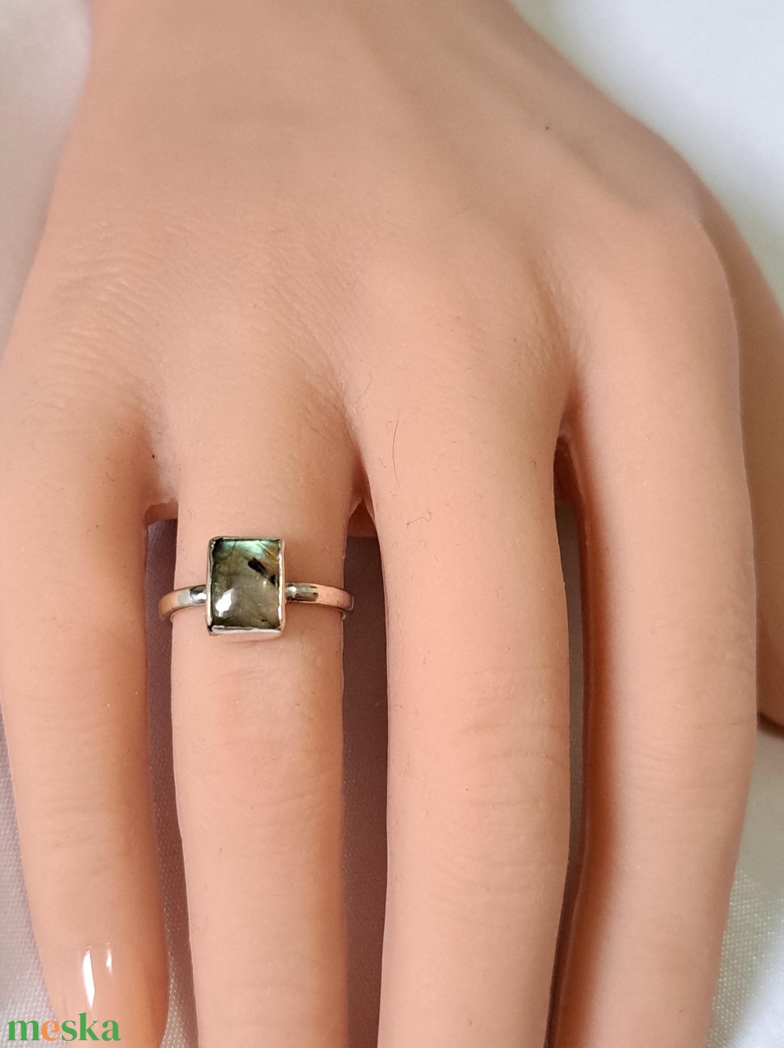 Négyzetes labradorit gyűrű - zöldes/barnás árnyalatú - ékszer - gyűrű - statement gyűrű - Meska.hu