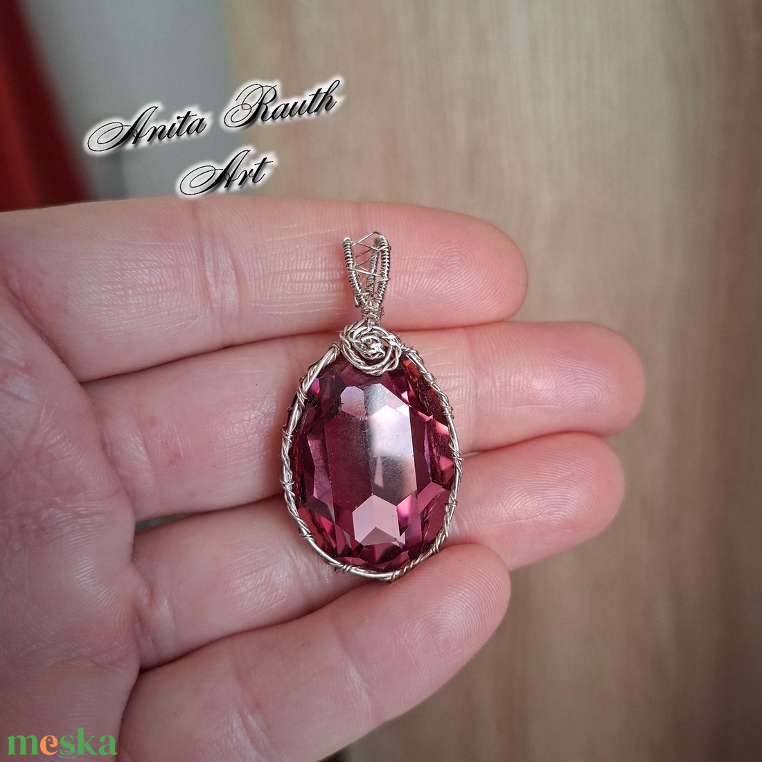 Ovális Swarovski medál - ékszer - nyaklánc - medál - Meska.hu